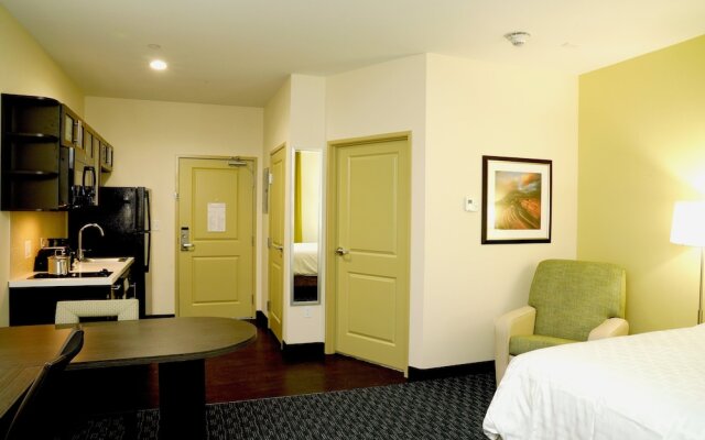 Candlewood Suites Plano North 2