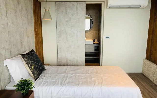 TWO Easy Inn
