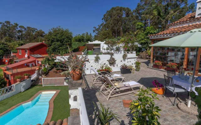Casa Rural con Piscina Privada en Firgas