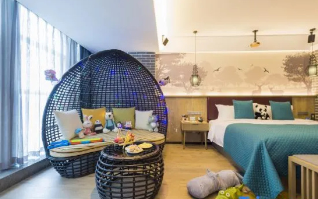 Mehood Lestie Hotel (Chengdu Twin Towers High-Tech Metro Station)