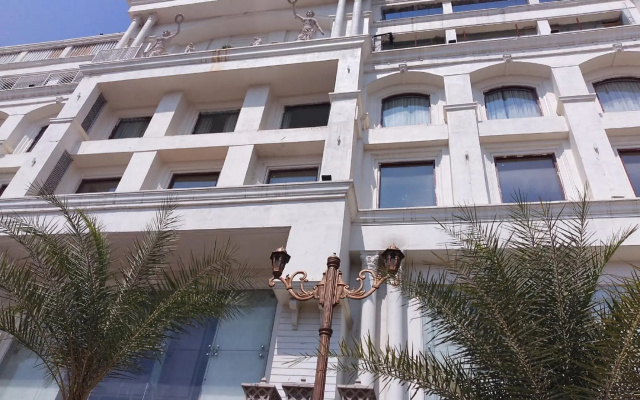 White Palace Hotel