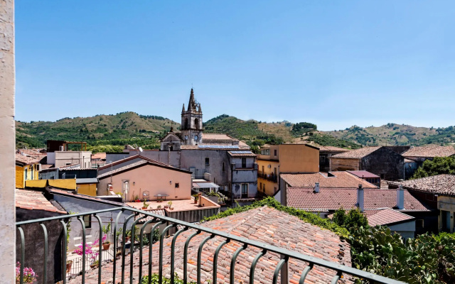 Gli Iris Apartments - Casa con terrazza by Wonderful Italy