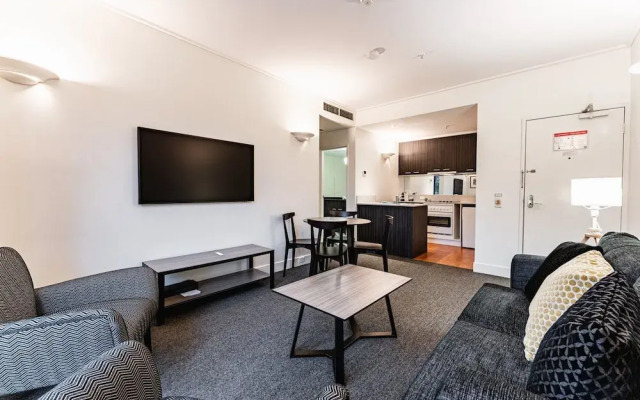 Chic 1-bed in East Melbourne With Gym & Pool