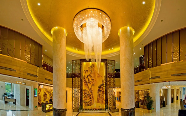 Yichang Golden Lion Hotel