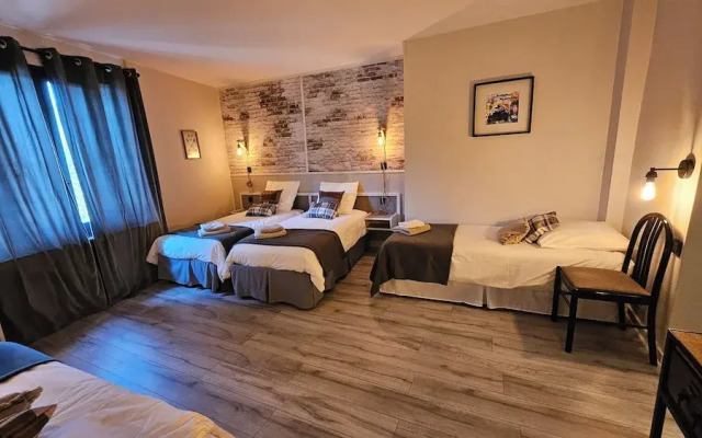 Auberge De La Marine