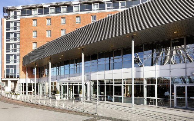 Отель Jurys Inn Liverpool вид на фасад