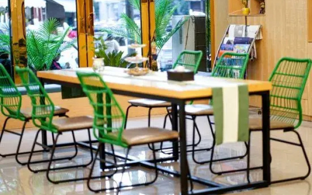 Kester Business Hotel