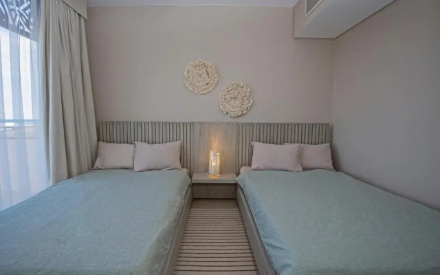 A Stunning Seaview Penthouse; 3bedrooms + Nanny
