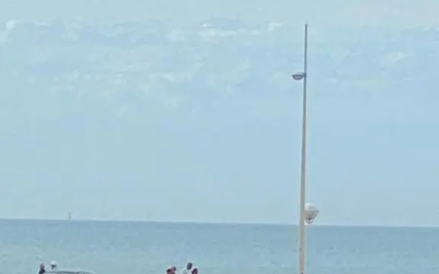 studio lumineux RDC vue sur mer parking privé