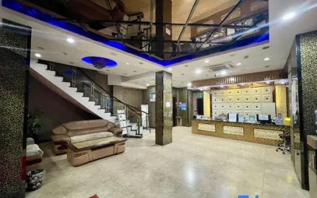 Hongdu Business Hotel