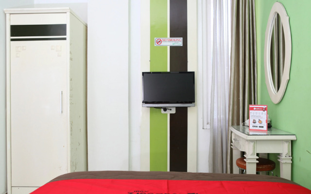 RedDoorz Plus @ Talaga Bodas