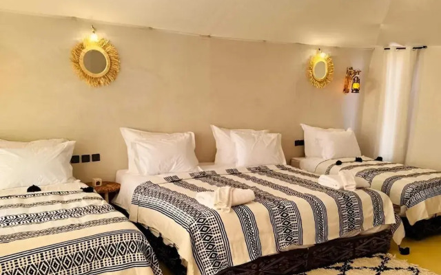 Sunshine luxury desert camp
