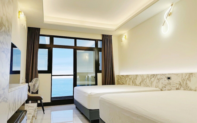 L.L Hotel