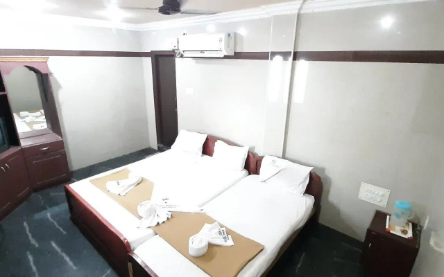 Prakash Hotel
