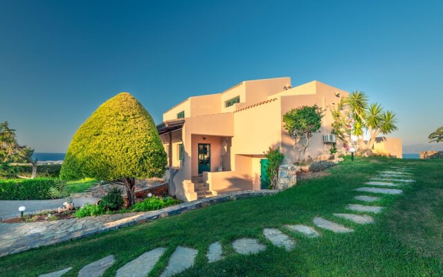 Отель Aegean Blue Villa вид на фасад