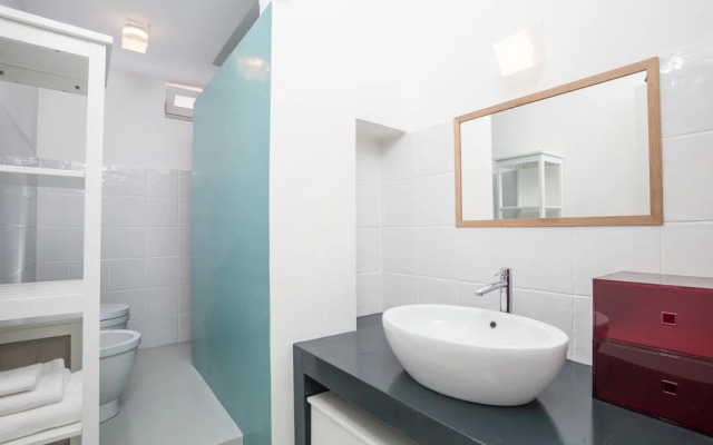 GGHH House Hotel