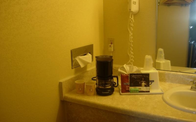 Western Inn and Suites Douglas