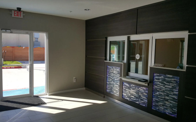 Haven Inn & Suites Willowbrook