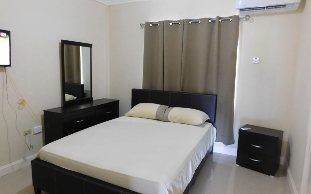 El Gabriel Apartments
