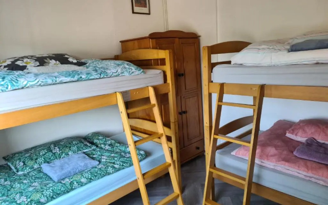 East of Ipswich Bed and Breakfast - Private & Dorm Rooms Suffolk