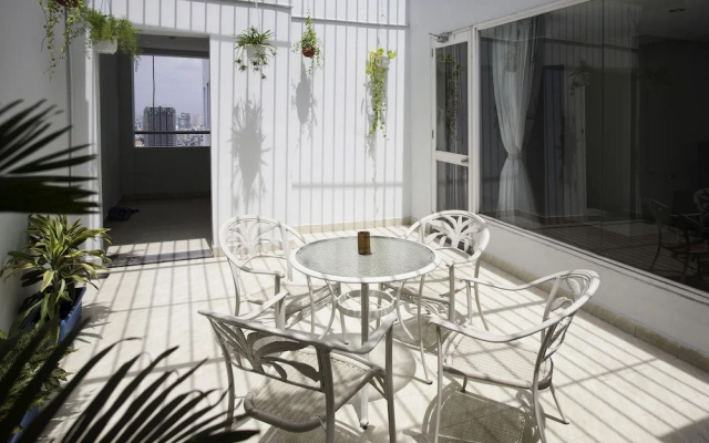 Le Soleil Central River View 3BR Apartment