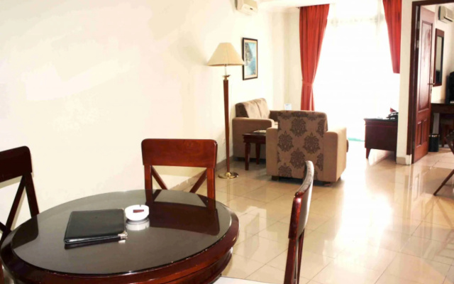 Travellers Suites Serviced Apartments