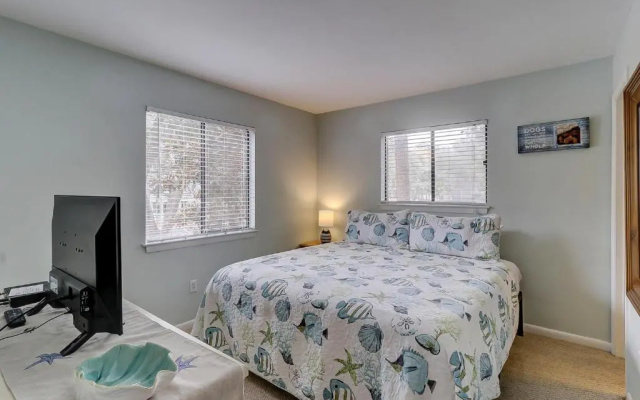 Fiddler's Cove by Hilton Head Retreats