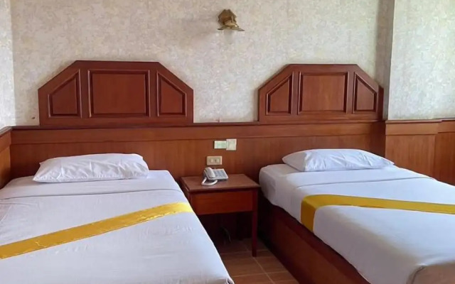 Sakol Grand Palace Hotel