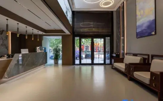 Muweis Hotel Liyang (Blue Sky Trade City)