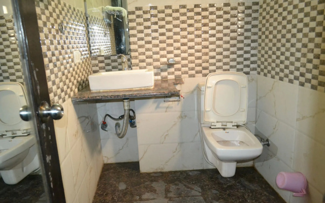 Hotel Apple Villa @ Paharganj