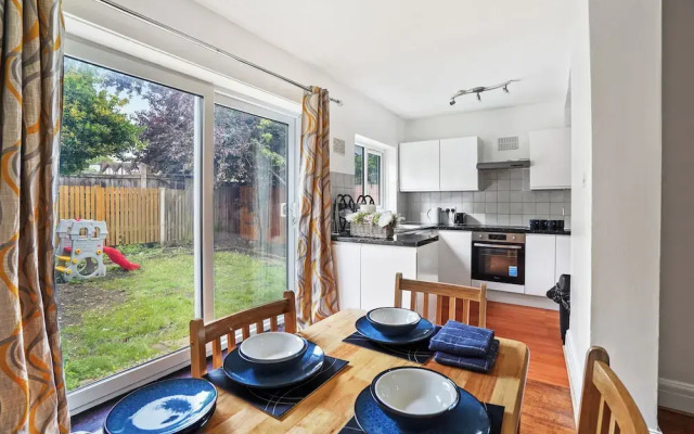 Charming London Apartment Durban Road