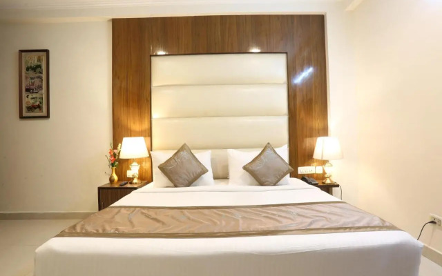 Hotel Earth