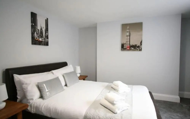 Friary House Serviced Apartment