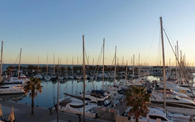 Classé 3 étoiles - Magnifique vue sur le port