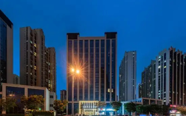 Zhongxin HolidayHotel