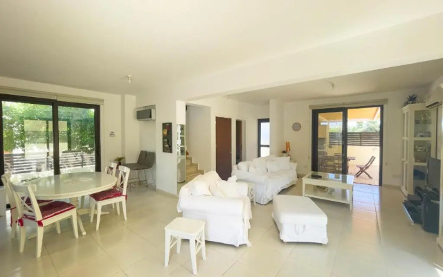 Villa Chrysa