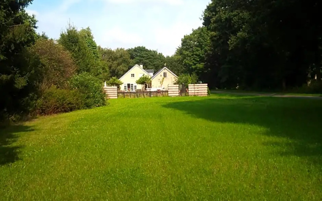 B&B Van Hunebed Naar Jullie Bed