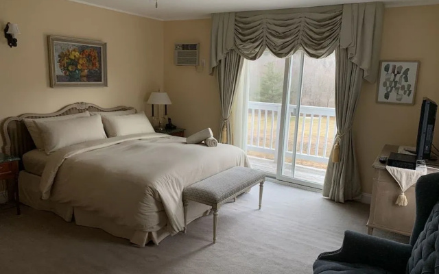 The Copperhood Retreat & Spa