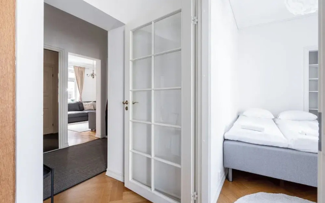 Historical 2BR Apartment with Sauna & Great Location