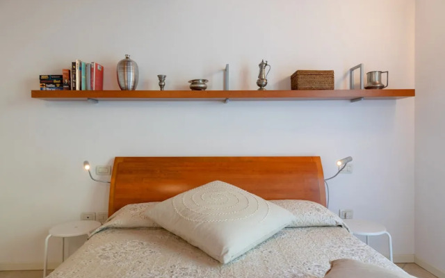 Le Olive 8-4 Apartment