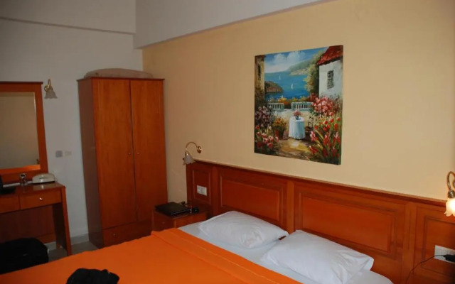 Hotel Platon Beach