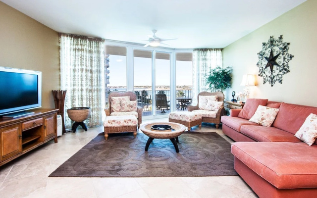 Bayside Condo With Spacious Balcony - Unit Crd0201
