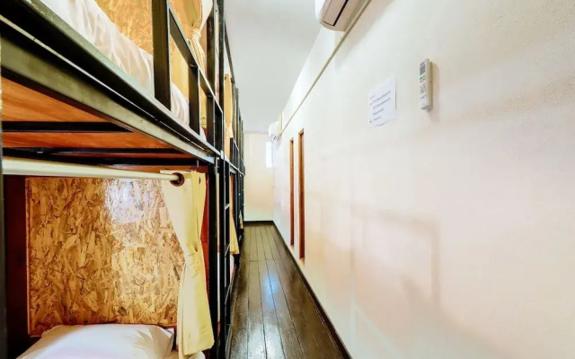 Oyo 717 My​ Space​ Hostel