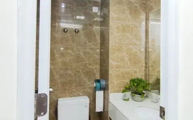 Fanxi Service Apartment (Shenzhen Shangmeilin Subway Station Zhuoyuehui Branch)