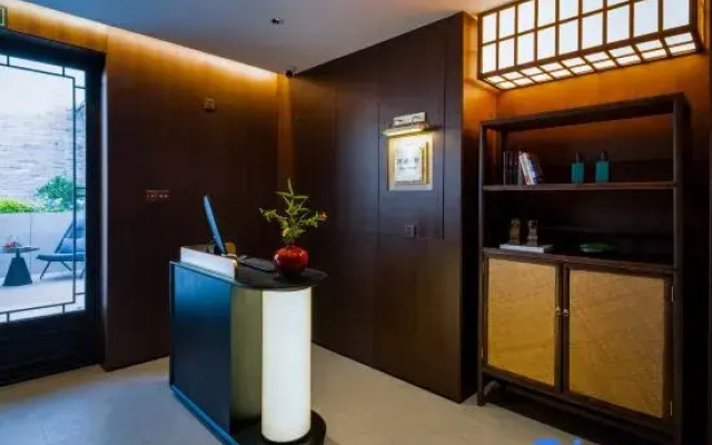 Mulan Residence (original designer homestay in the ancient city)