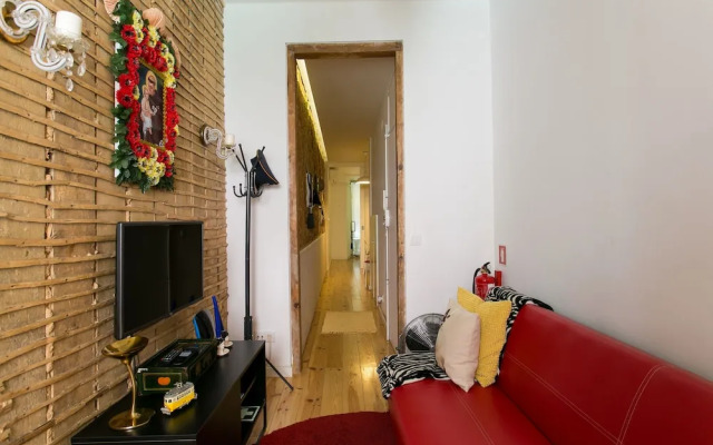Bica Elevator Apartment Rentexperience