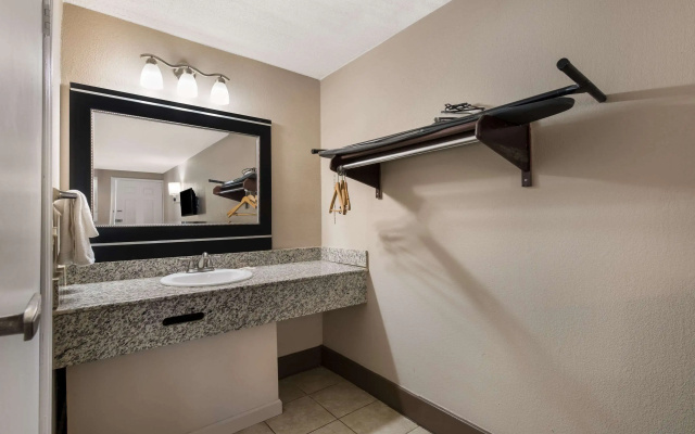 Rodeway Inn Charlotte Airport Area