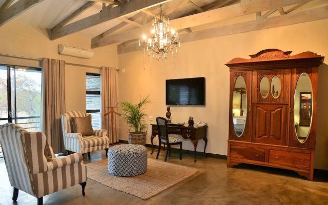 Bushveld Terrace Safari Hotel, Lodge & Spa