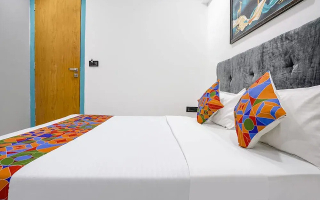 Fabhotel Royal King I