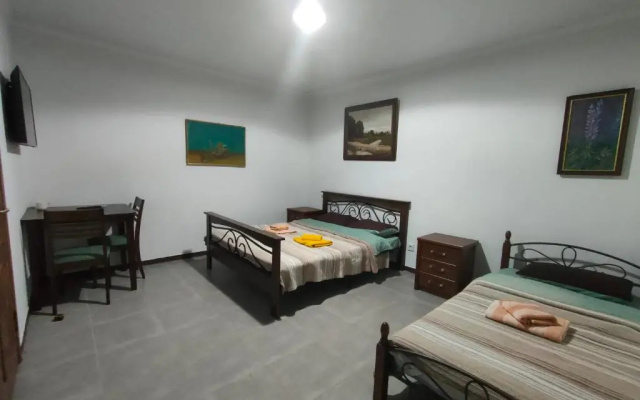 Art hotel "Al Hayat"